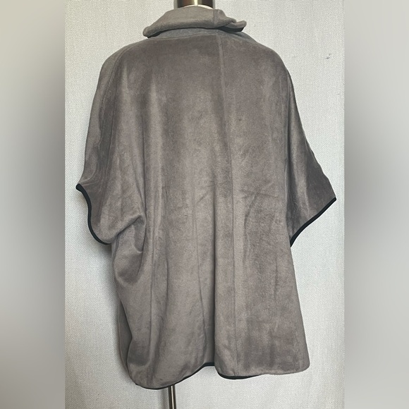 Lysse poncho - Picture 3 of 7